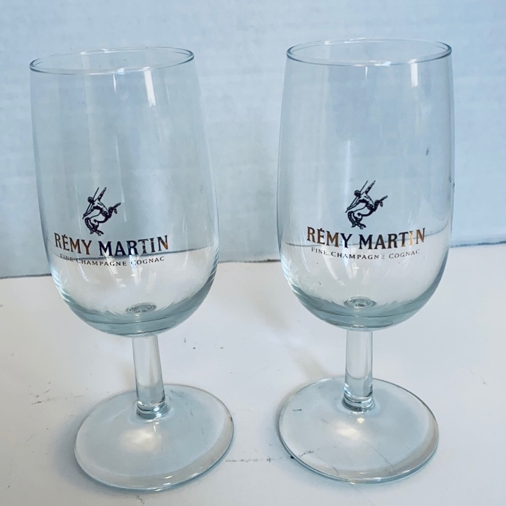 2 Remy Martin Fine Champagne Cognac 4 oz Glasses